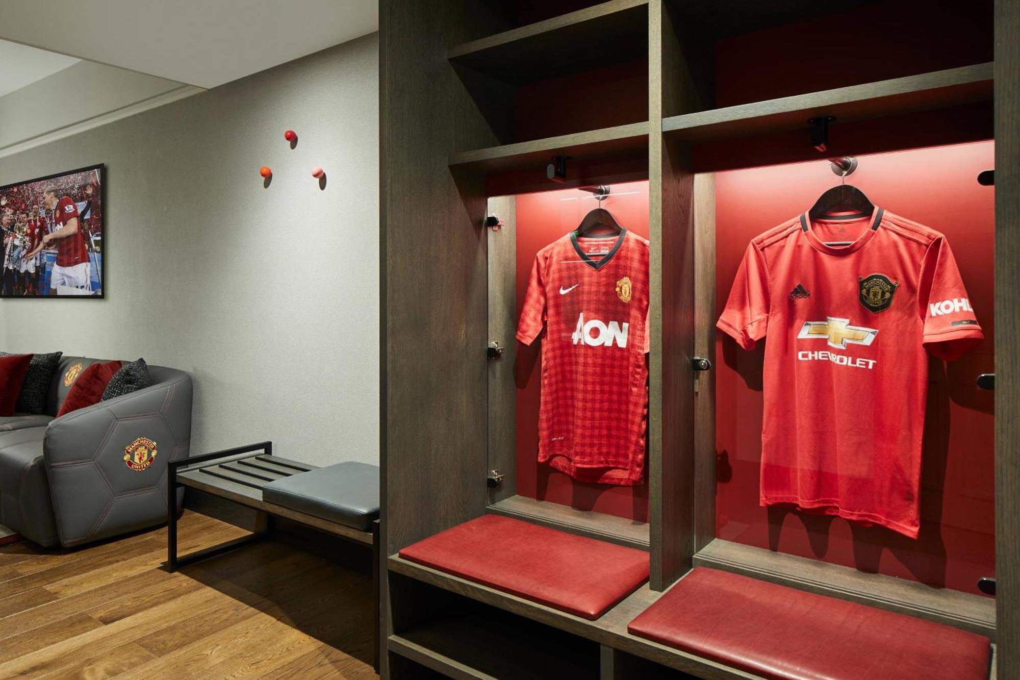 Manchester Marriott Victoria & Albert Hotel Bagian luar foto